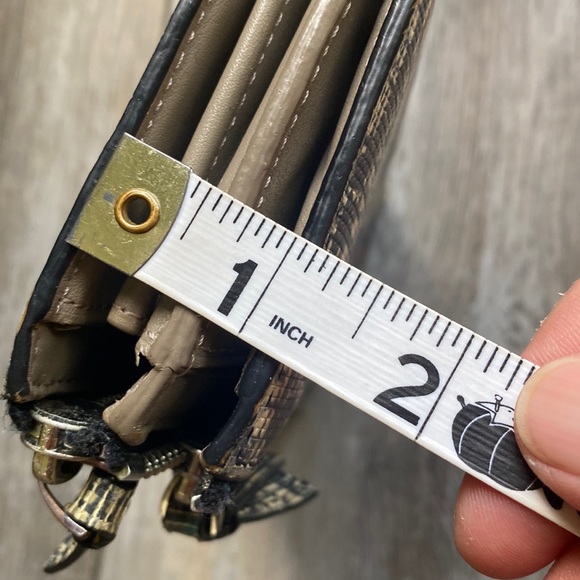 Tumi Zipper Wallet - Picture 9 of 13